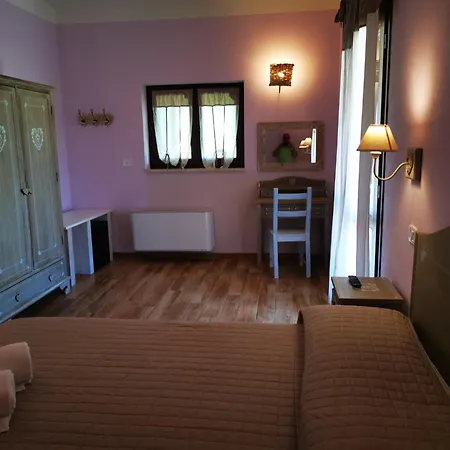 Podere S. Croce Сатурния